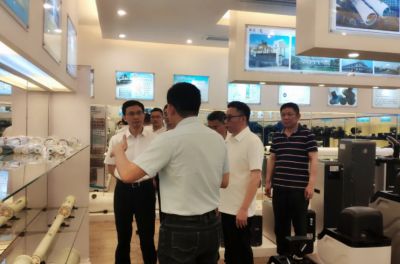 汕头市领导前往胜游亚洲子公司奥斯博调研